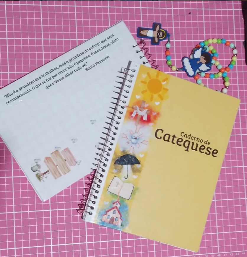 caderno brochura